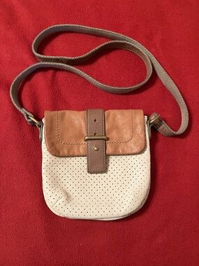 Like new Fossil small crossbody bag